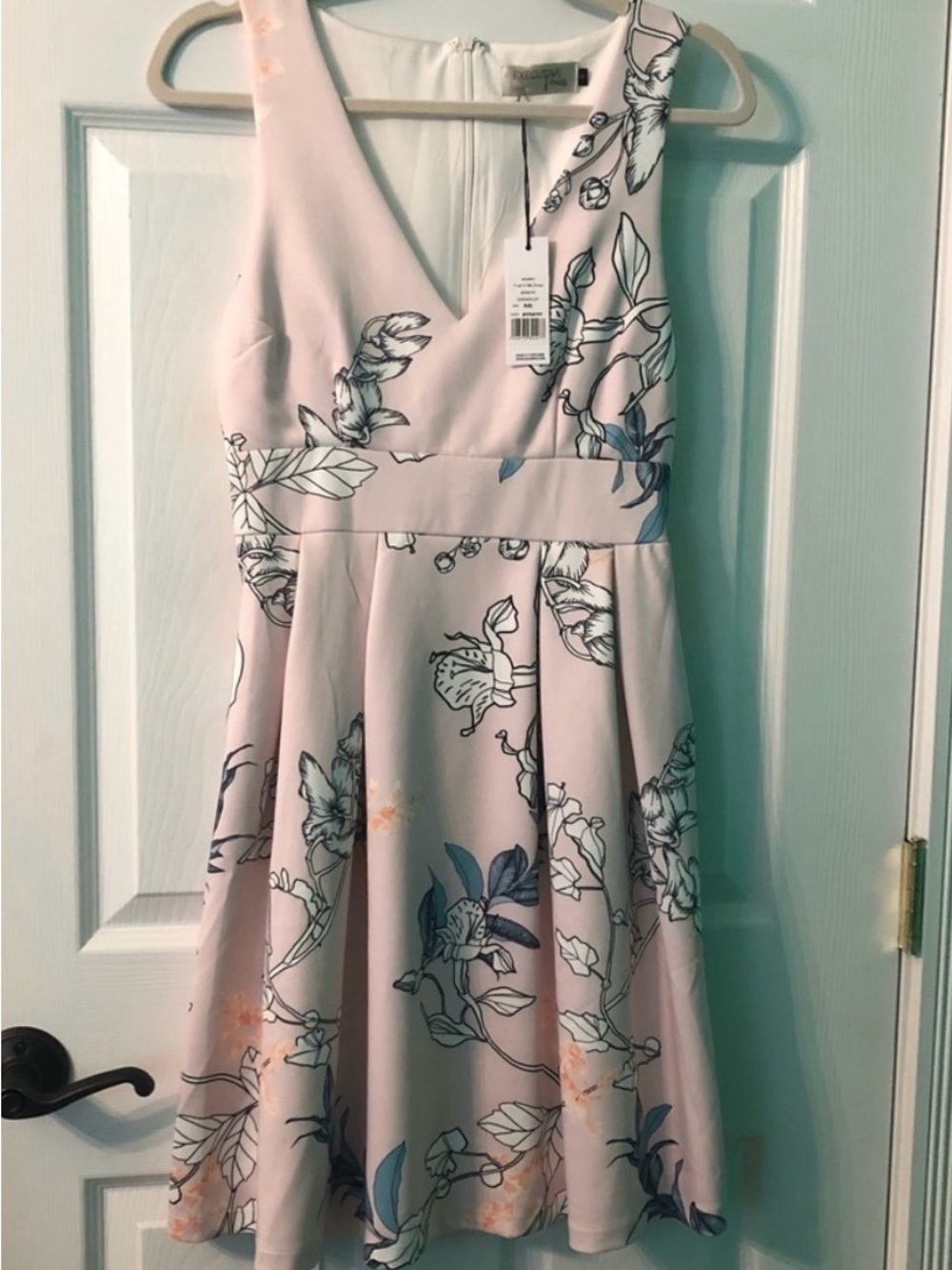 NWT Showpo Trust in Me Pink Floral Mini Fit and Flare Dress